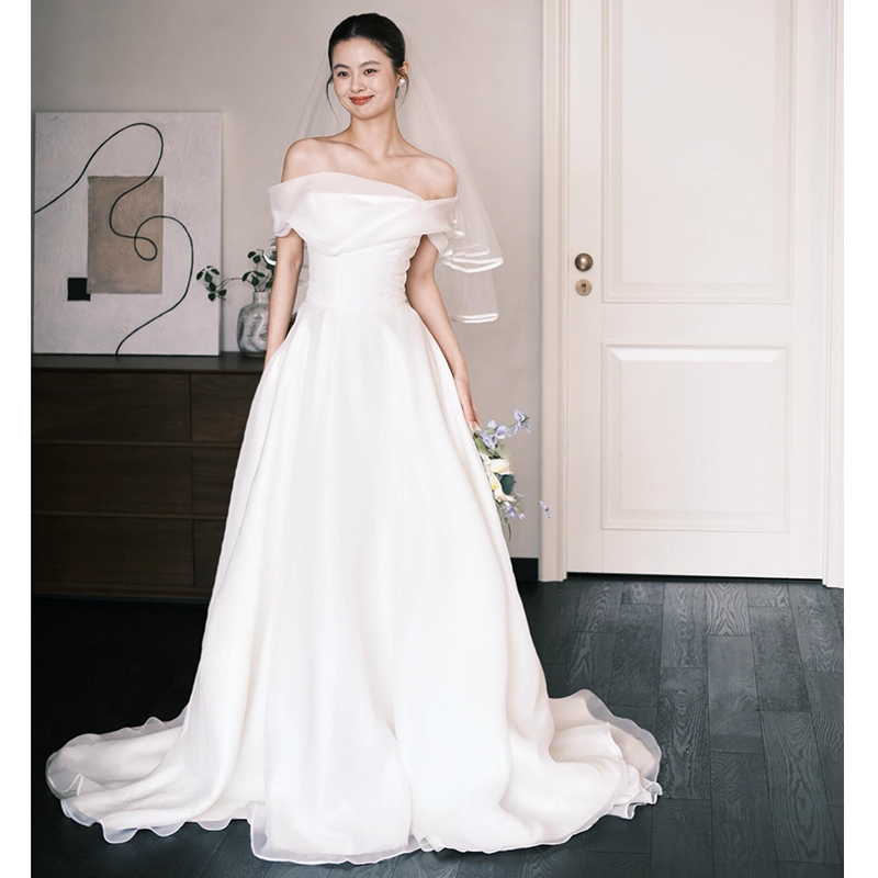 One-Shoulder Wedding Dress 2026 New Engagement Dress for Petite Women, Simple Morning Gown, Bridal Departure Dress, Light Satin One-Shoulder Wedding Dress 2026 New Engagement Dress for Petite Women, Simple Morning Gown, Bridal Departure Dress, Light Satin
