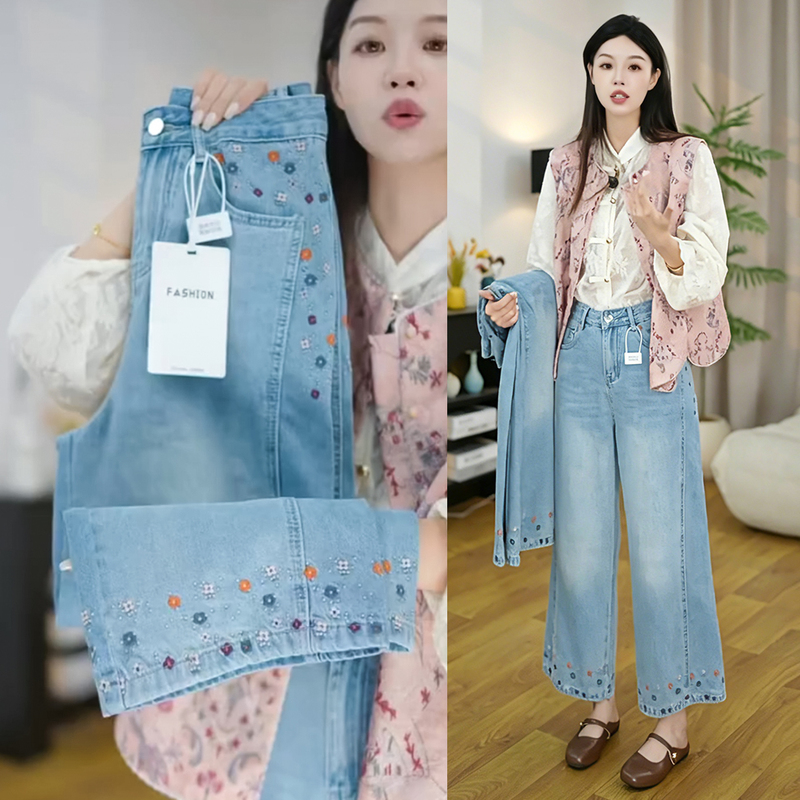 Fashionable Floral Embroidered Loose Lightweight High-Waisted Jeans 2026 Summer New Drapey Casual Cropped Pants