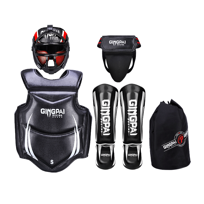 Fully enclosed face protection helmet and eight-piece set of Sanda protective gear