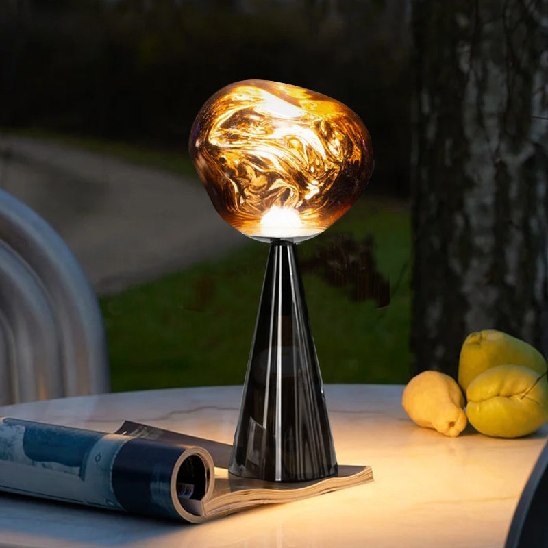 Designer Light Luxury Lava Table Lamp Mini Rechargeable Bedroom Bedside Lamp Living Room Art Decoration Desktop Atmosphere Lamp