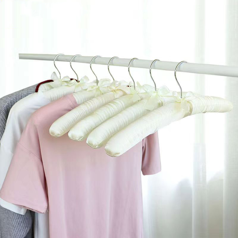 Seamless Fabric Sponge Hanger with Cotton Cover to Prevent Deformation for Knitwear, Sweater, Women's Clothing, and Children's Clothes Seamless Fabric Sponge Hanger with Cotton Cover to Prevent Deformation for Knitwear, Sweater, Women's Clothing, and Children's Clothes