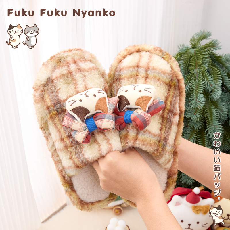 Fuku Cat Plaid Slippers for Women, Fleece-Lined, Thick-Soled, Sweet Cat Cotton Slippers, Christmas Plush Doll Home Warm Slippers