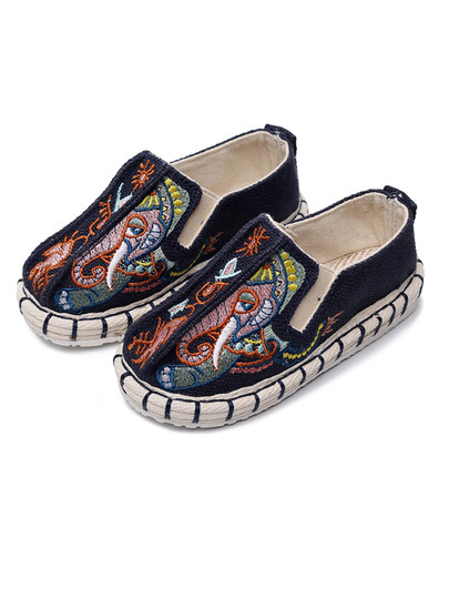 Old Beijing children's cloth shoes, embroidered shoes, boys and girls Hanfu shoes, canvas handmade mille-feuille soles, Chinese style performance