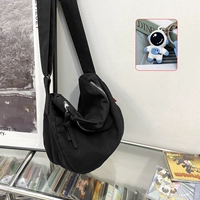 Черная космическая подвеска