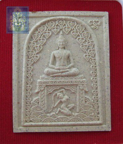 Thailand's Buddhist card: The Longpuhong Buddhist calendar 2556 Chongdiver
