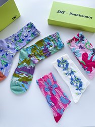 ຖົງຕີນຍາວທີ່ບໍ່ມີກະດູກ 5 ຄູ່ໃນກ່ອງຂອງຂວັນສໍາລັບແມ່ຍິງໃນພາກຮຽນ spring ແລະດູໃບໄມ້ລົ່ນໃນຄົນອັບເດດ: ອິນເຕີເນັດຍີ່ປຸ່ນສະເຫຼີມສະຫຼອງດອກໄມ້ embossed mid-tube socks jk ຖົງຕີນນອກ