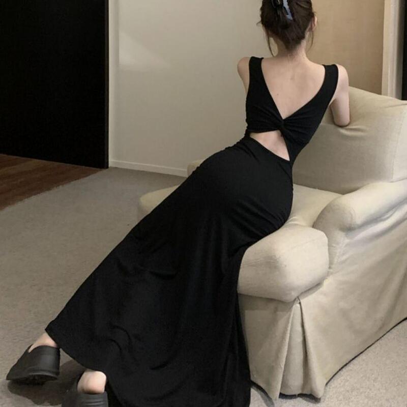 Sexy Backless Camisole Dress with Chest Pads, Waist-Cinching, Slim-Fitting, Elegant, Long Dress for Outerwear, Internet Celebrity Camisole Dress