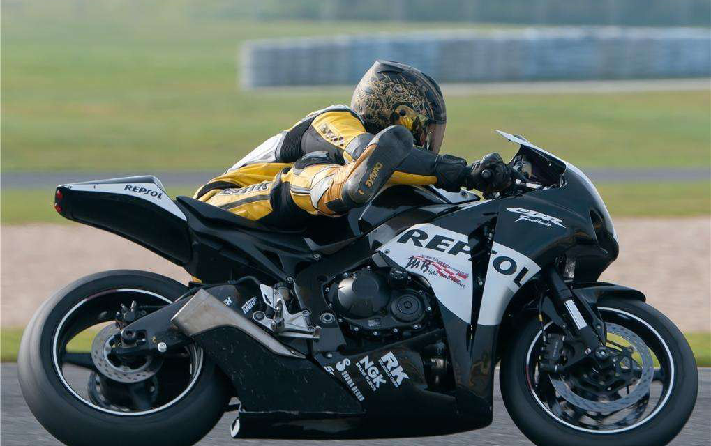 摩托头盔怕选错？根据这三个点来7