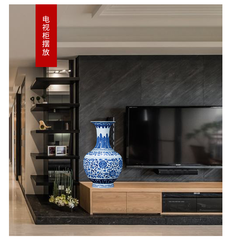 Blue and white porcelain of jingdezhen ceramics hand - made vases, flower arrangement home rich ancient frame sitting room adornment handicraft furnishing articles