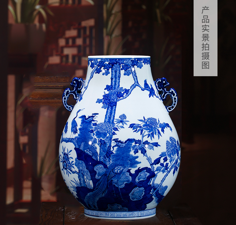 Jingdezhen ceramics hand blue and white porcelain vase archaize qianlong double listen Chinese sitting room adornment is placed