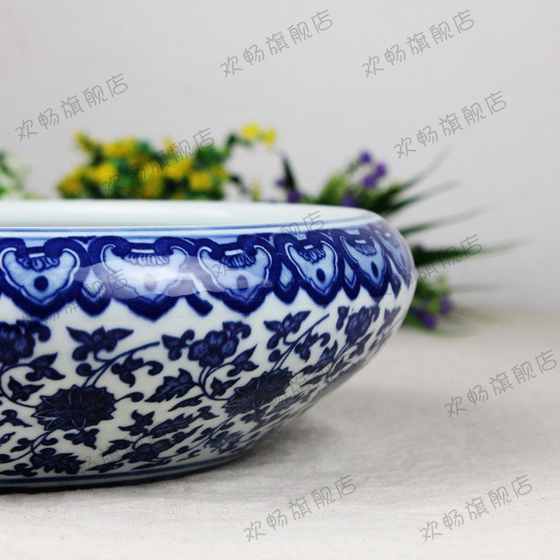 Yg50 wrapped branch lotus goldfish bowl of blue and white porcelain of jingdezhen ceramics tortoise cylinder water lily bowl lotus flower pot fish bowl