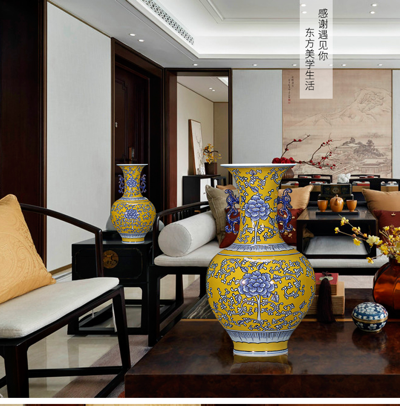 Jingdezhen chinaware paint hand - made yellow antique Chinese blue and white porcelain vase to the sitting room TV cabinet decorative furnishing articles