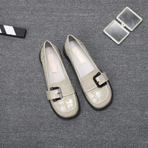  Overseas womens shoes 2021 new all-match flat soft leather low-heeled round-head thick-heeled European small leather shoes single shoes