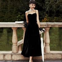 Синее платье