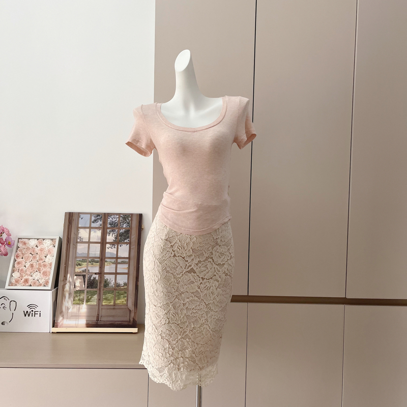 Popw Light Luxury Soft Tencel Wool Daily Comfortable Skin-Friendly Versatile T-Shirt + Lace Skirt