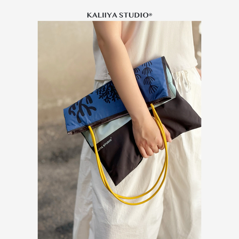 Kaliiya Original Dark Blue Coral Sea Pattern Underarm Bag for Women, Double-Sided, Different Color Tropical Fish, Pure Cotton, Waterproof Handbag