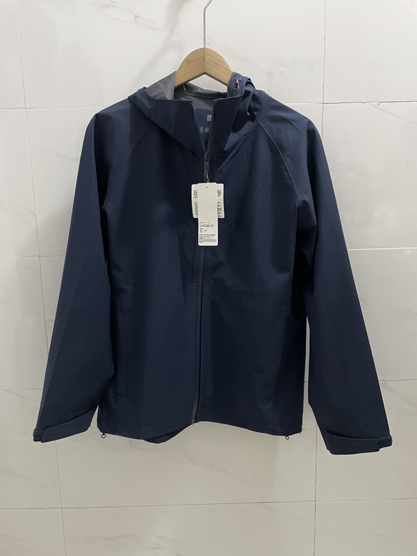 Uniqlo Men's Blocktech Hooded Jacket 3Dcut Outdoor Functional Windproof Breathable 478229Uniqlo