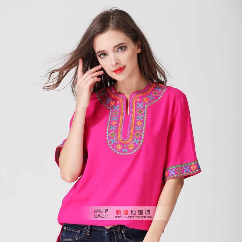 Xinjiang national costume hand-embroidered shirt men and women Uyghur clothing restaurant staff work clothing short-sleeved performance
