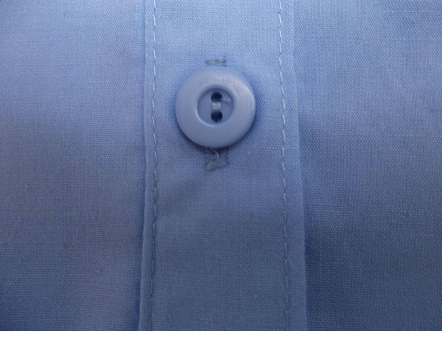 Белая лазурная рубашка, розовый лонгслив, комбинезон 