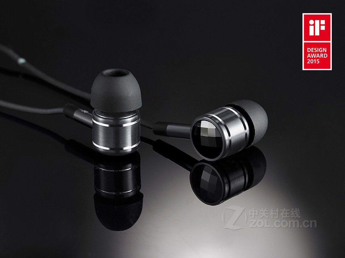 Plus one Lianchuang crystal earphones 1MORE DESIGN multi-meter crystal earphones Swarovski for boyfriend couples