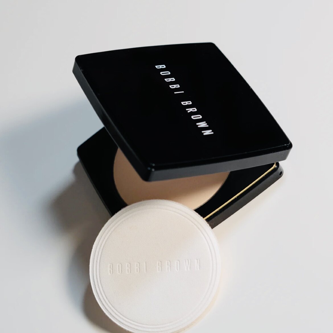 Spot Barbiobbi brown bobbi brown plums pink cake with powder bashing 10g new oil control makeup