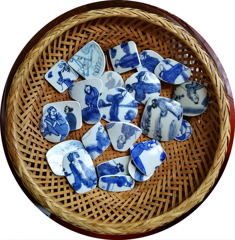 Figure 50# Grinded Ming and Qing Dynasty Blue and White Ancient Porcelain Pieces Fragmented Porcelain Specimen Four Loves Fishing, Reading, Playing