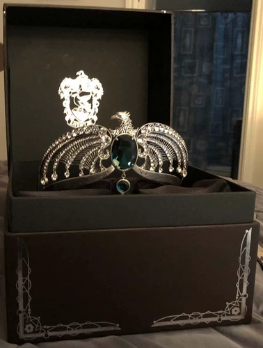 Соединенные Штаты закупают благородную коллекцию Гарри Порттварс, уполномоченные украшения Ravenclaw Crown