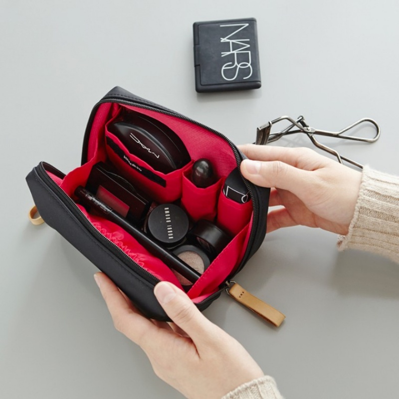 Minimalist Mini Makeup Bag Woman portable hand hold Carry-on Makeup Bag Small travel Large capacity Containing Bag Mouth Red bag