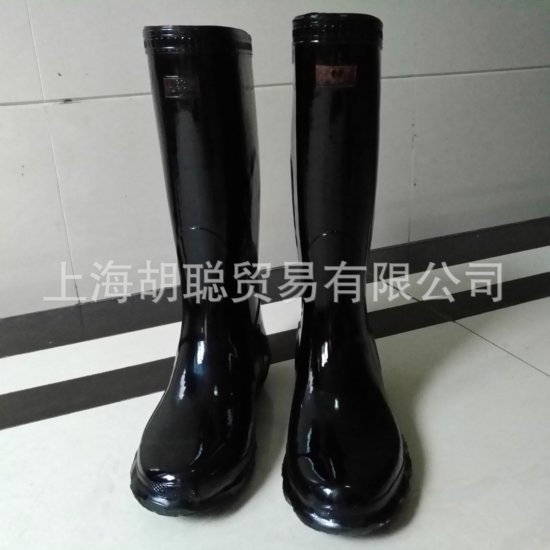 Shanghai Shuangqian chemical resistant industrial long rubber boots acid and alkali resistant high tube labor protection water boots rain boots