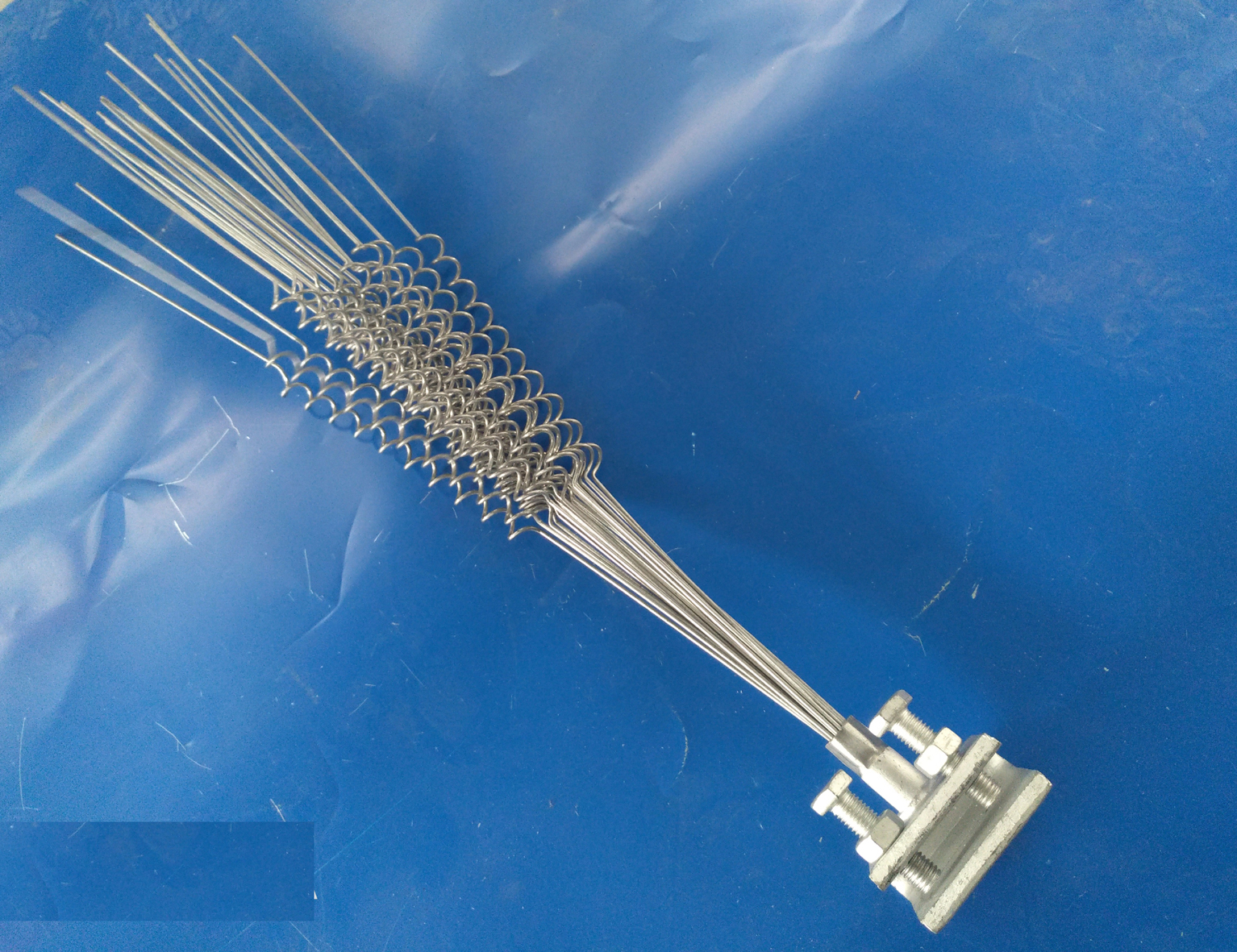 High-quality drive bird-proof artifact Thorn industrial Orchard a variety of hot-dip galvanized steel bird-piercing bird-proof factory direct sales
