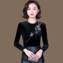 Golden velvet beating undershirt woman autumn 2022 new retro pure color embroidered with long sleeves in old age foreign air blouses