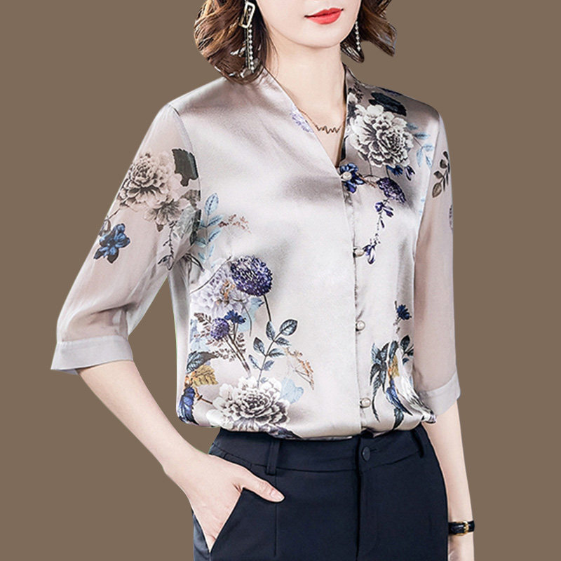 Silk blouse female summer 2021 new belly cover satin top for middle-aged and elderly mulberry silk mother small blouse