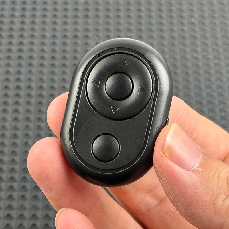Cat Tuantuan Mobile Phone Remote Control - a Tool for Getting Away from Things That Want to Catch You. Don'T Blame Me if You Get Caught Cat Tuantuan Mobile Phone Remote Control - a Tool for Getting Away from Things That Want to Catch You. Don'T Blame Me if You Get Caught