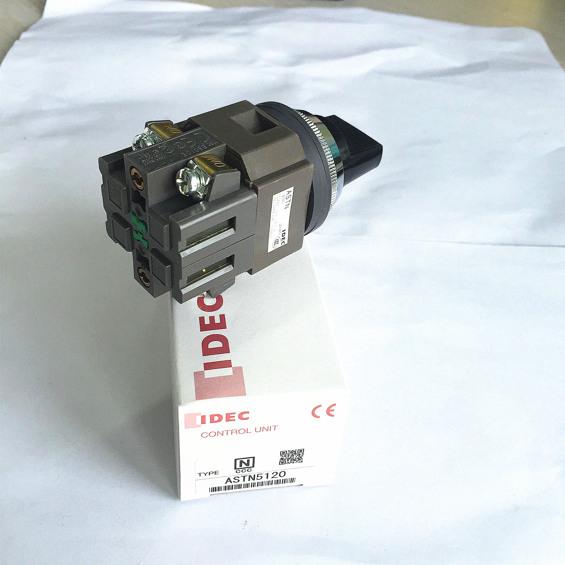 New original fit IDEC30mm and springs Three-gear self-reset knob switch ASTN5120 discontinued production with spot