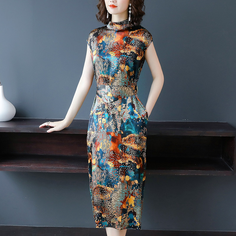 Real silk acetate for women 2022 new summer high-end temperament woman taste mulberry silk young to collect waist display slim