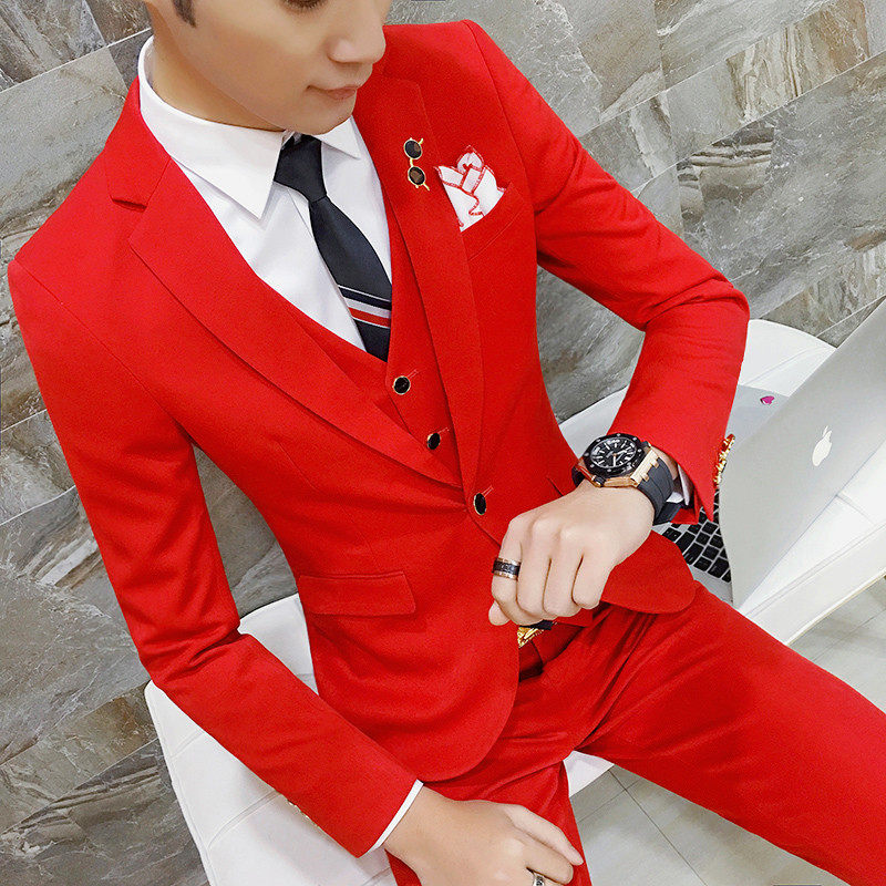 Western-style suit men's three sets of casual red Little West furnishing body Korean version of a handsome and handsome groom wedding gown