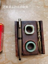 The rhino fly leash grid 14K gold pen