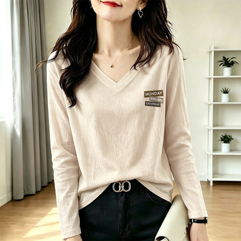 Right-Shoulder Slim-Fit Slimming Inner Layer Base Shirt for Early Spring and Autumn, Apricot-Colored V-Neck Long-Sleeve T-Shirt for Women, Bamboo Cotton Top