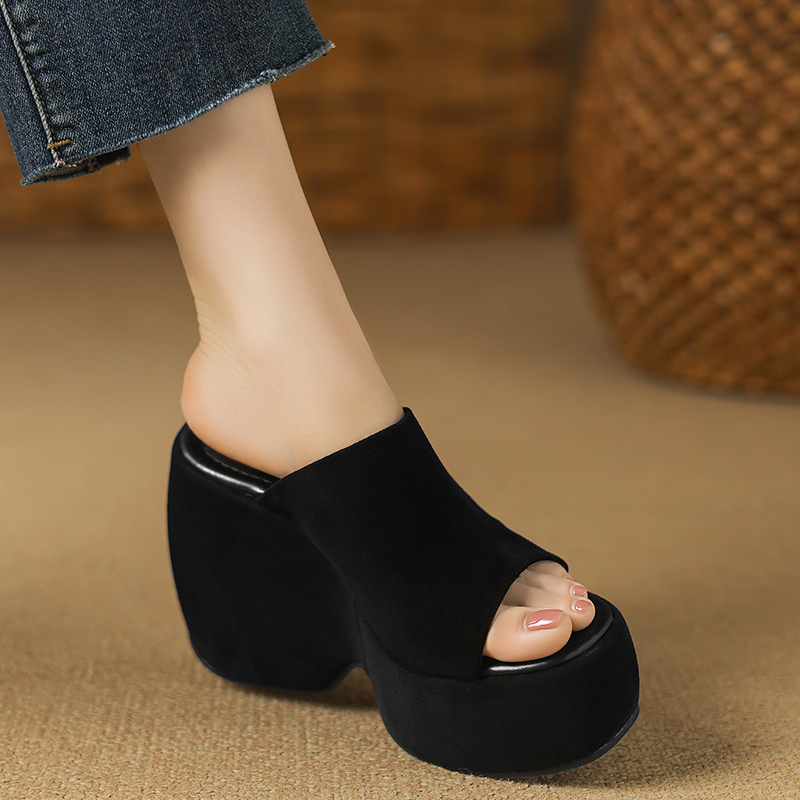 Small-Sized Women's Shoes with Extra-High Heels, 10cm Genuine Leather Wedge Flip-Flops, Women's Summer Outdoor Non-Slip Platform Sandals