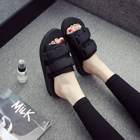 Summer Trendy Outdoor Fashion Sandals for Men, Korean Style Trendy and Unique Slip-On Slippers for Couples, Students, Non-Slip Beach Shoes