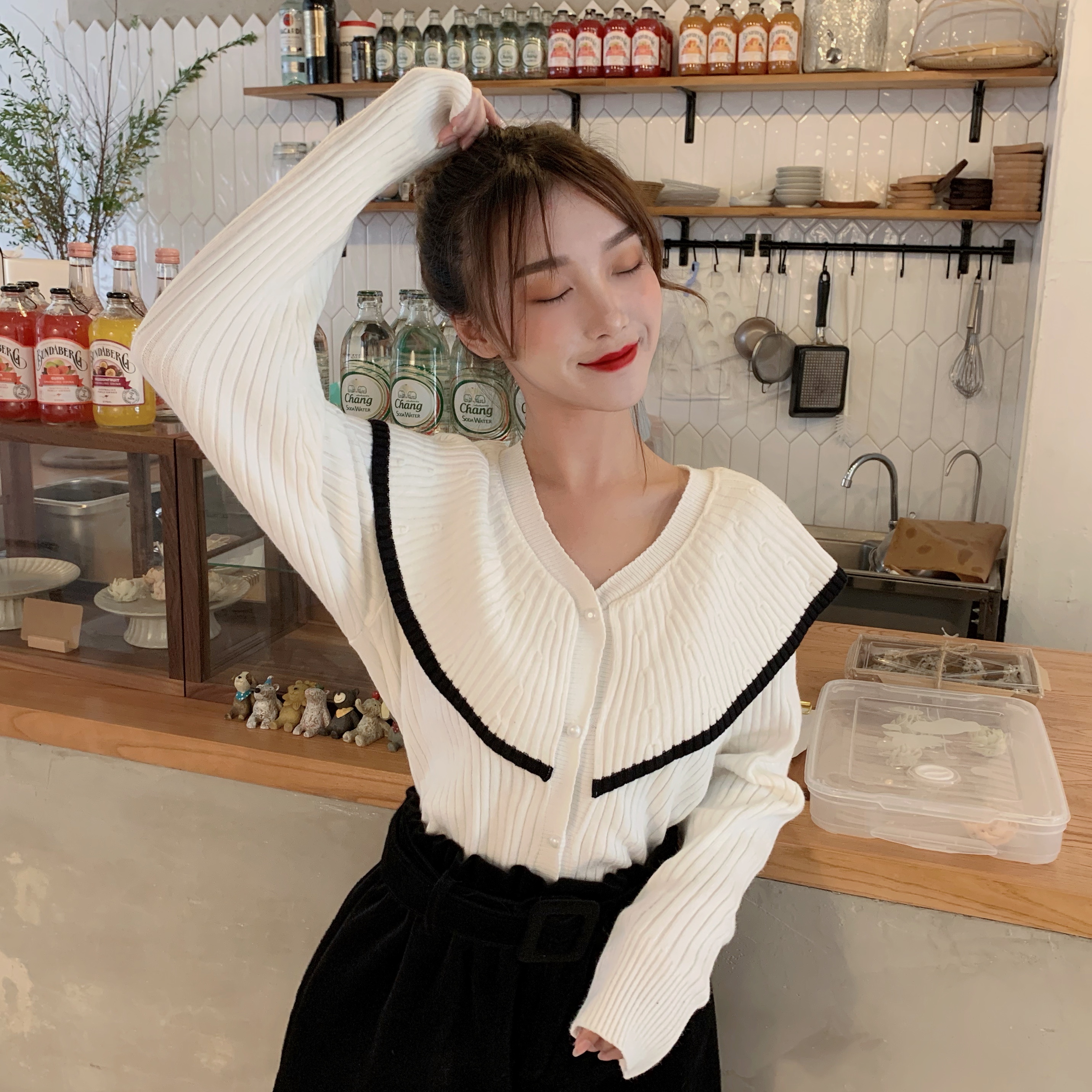 VK旗艦店 韓版新款顯瘦修身撞色娃娃領長袖上衣
