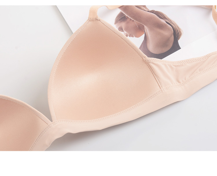 Châu âu và Mỹ Thoải Mái Siêu mỏng Không Có Thép Vòng Tam Giác Cup Glossy Bra Ngực Lớn Nhỏ Liền Mạch Bikini Đồ Lót của Phụ Nữ