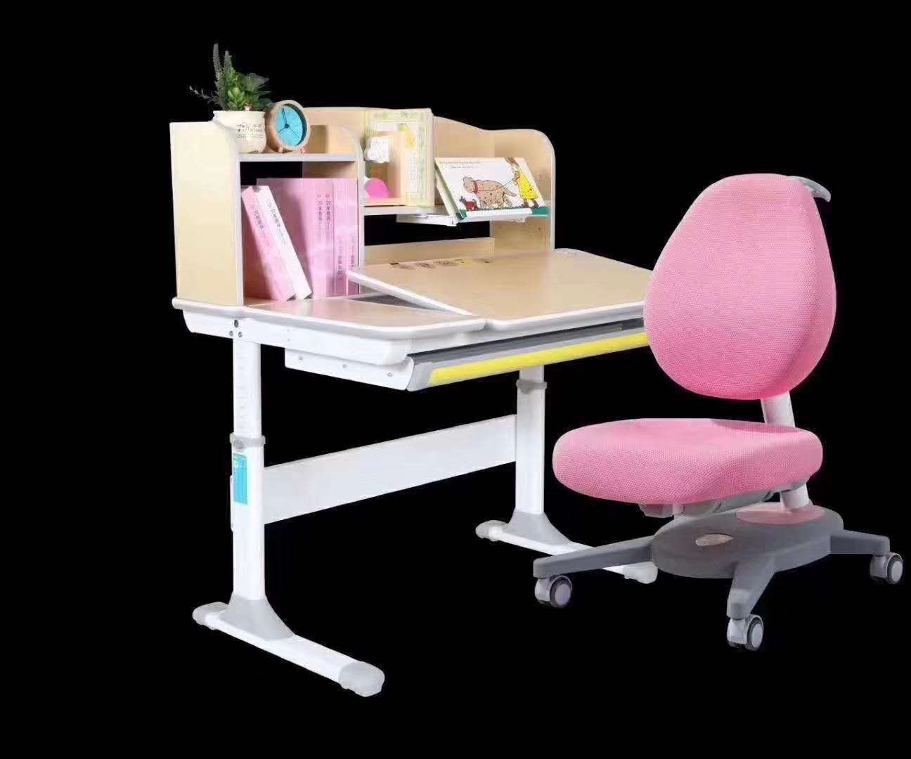 Doctor of Love Children's Furniture has a adjustable function of 1 0 desk