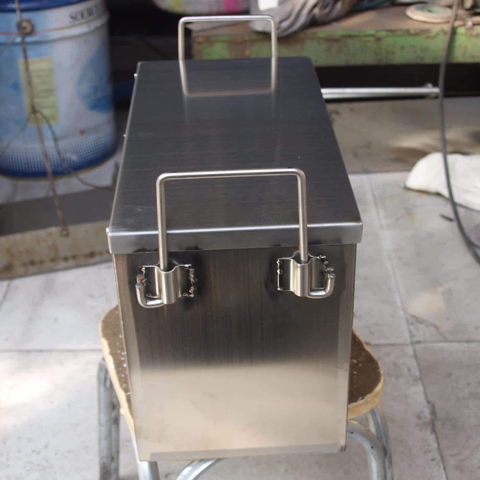 43 BATTERY CASE BATTERY CASE BATTERY CELL PROTECTION HOUSING LITHIUM BATTERY BOX ANTI TANK KIT SET TO CONTAIN THE BOX