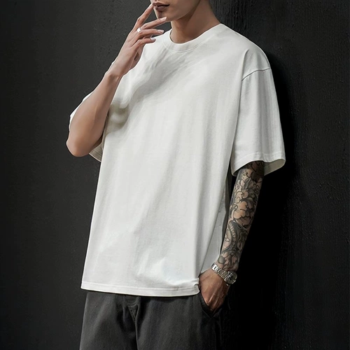 Тонкая приятная телу однотонная трендовая футболка с коротким рукавом, оверсайз, большой размер