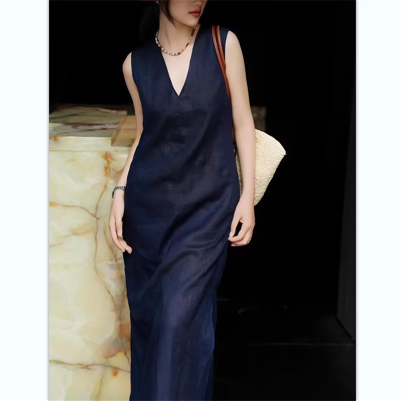 Retro Sleeveless Dress, V-Neck, Loose, Large Size, Slimming, Versatile, Versatile, Long Skirt, Over-The-Knee Long Linen Skirt Retro Sleeveless Dress, V-Neck, Loose, Large Size, Slimming, Versatile, Versatile, Long Skirt, Over-The-Knee Long Linen Skirt