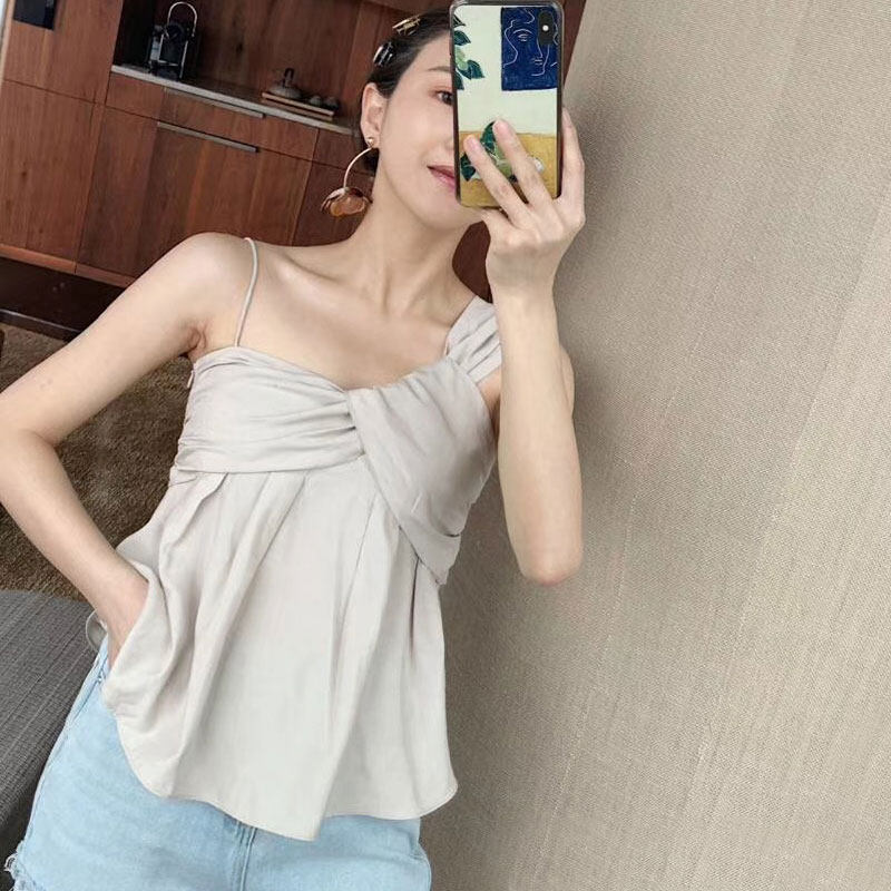 Summer sexy shirt women's design sense niche 2021 new wear net red shirt foreign style shoulder strap jacket