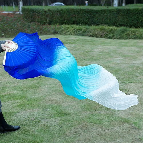 Фанат фанатов и фанат фанатов шелка Plum Yangge Plaza Dance Plaza Koi исполняет желания Hong Zhao