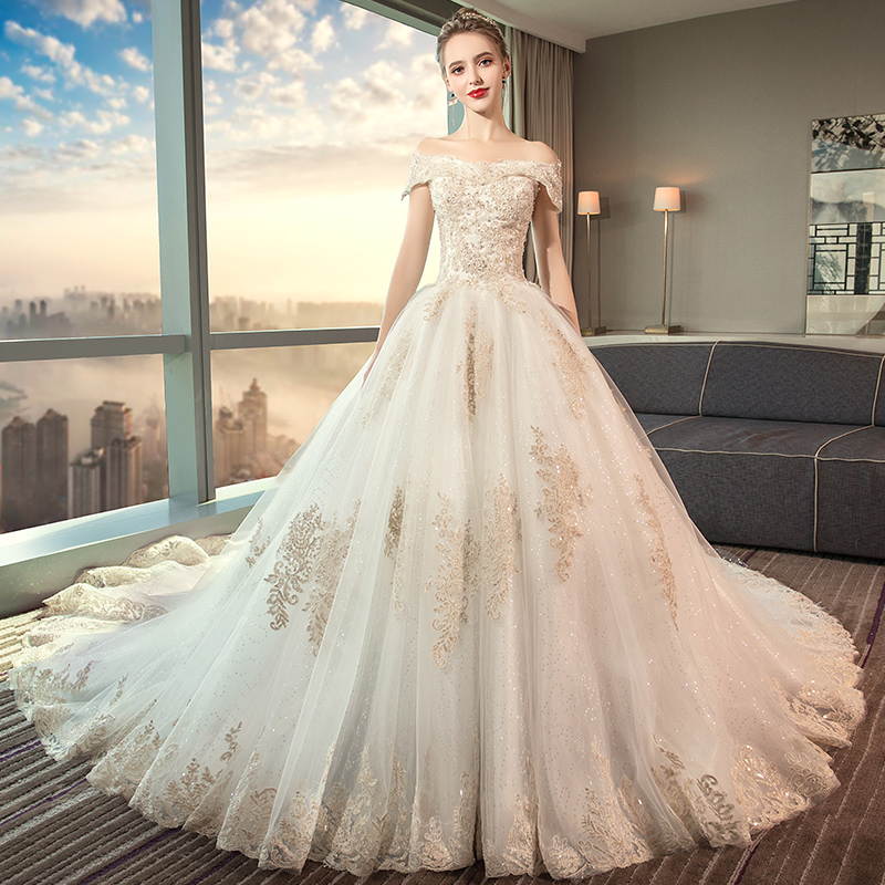 Wedding 2020 cô dâu mới Sen gắn một vai dài mỏng cao cấp váy kéo dài đuôi sang trọng phụ nữ mang thai trong một sợi ánh sáng