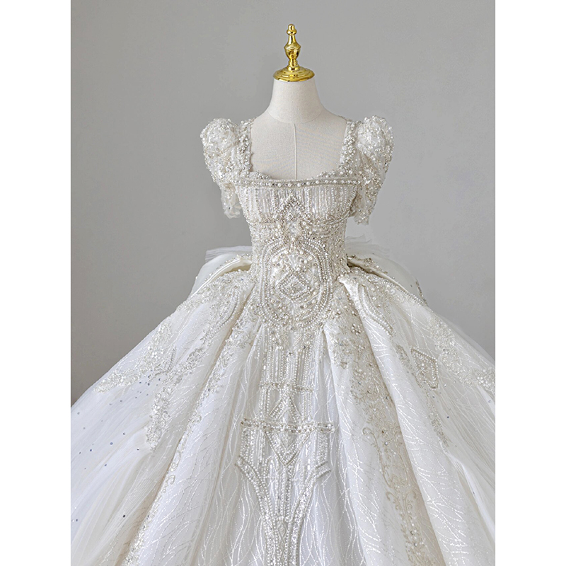 Fashionable advanced wedding dress for bride, suitable for teen, high-end, french style Fashionable advanced wedding dress for bride, suitable for teen, high-end, french style